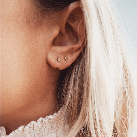 Five + Two Harley Onyx Stud Hug Earrings - Picture 2 of 2